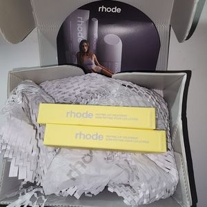 New Rhode Peptide Lip Treatment Passionfruit